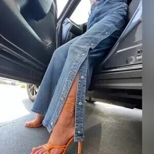 Social Tourist Ultra High Rise Baggy Jeans Side Snap Buttons Womens Size 29R